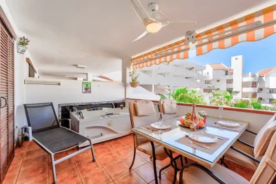 1 bedroom apartment, Paloma Beach, Los Cristianos, photo 2 of 5