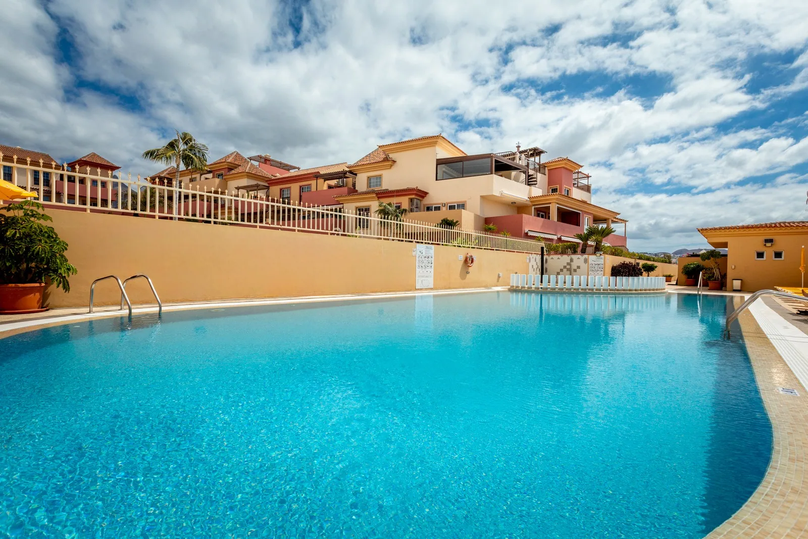 2 bedroom penthouse, Terrazas del Duque, Costa Adeje, photo 1 of 25