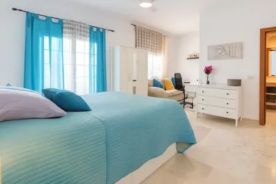 2 bedroom penthouse, El Faro, Llano del Camello, photo 17 of 24
