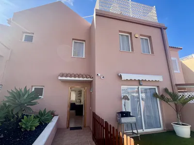 3 bedroom townhouse, Las Pergolas, El Madroñal, photo 2 of 24
