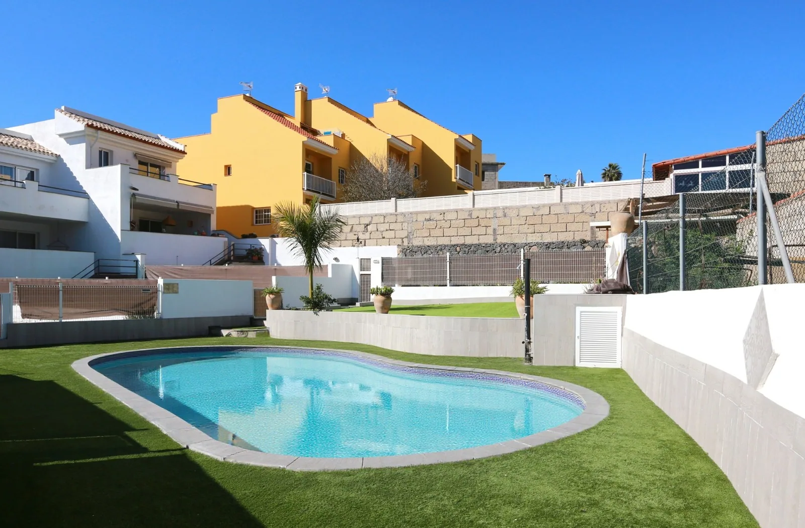 4 bedroom townhouse, San Miguel de Abona, photo 1 of 18