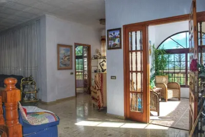 5 bedroom villa, Oroteanda, San Miguel de Abona, photo 8 of 20