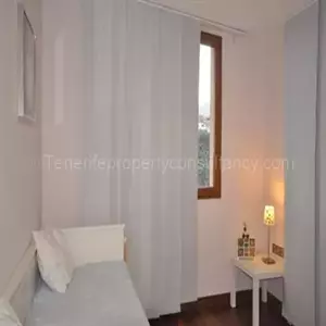 Ref: 400-573 North 800,000 €