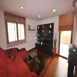 Ref: 400-573 North 800,000 €