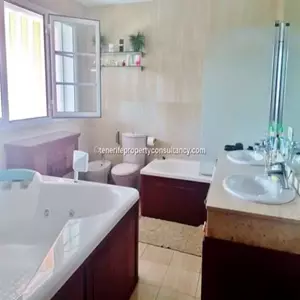 Ref: 400-583 Vistahermosa 840,000 €